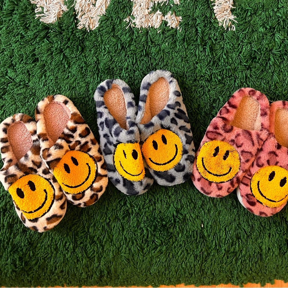 Smiley Face Fuzzy Slippers